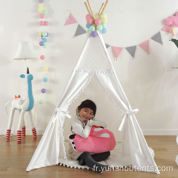 Tipi pour enfants en toile de coton et dentelle